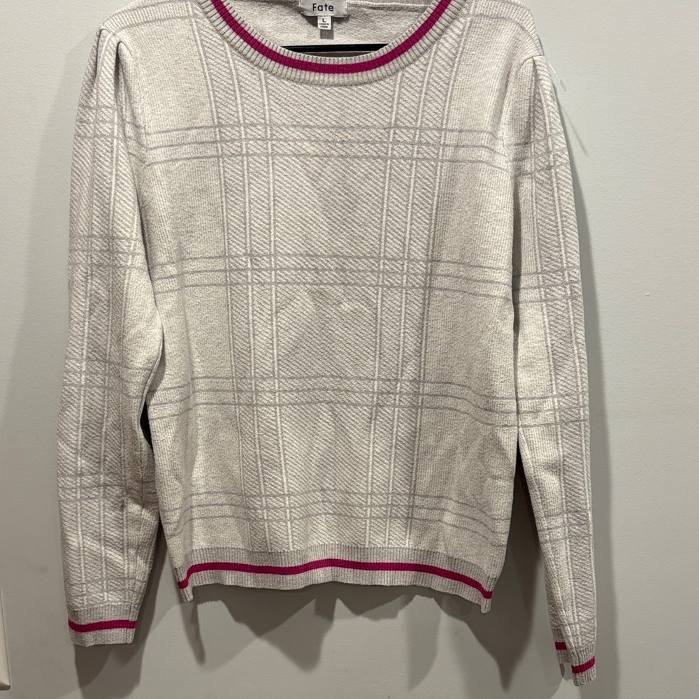 Fate Women's Plaid Crew Neck Sweater - Cream and Pink